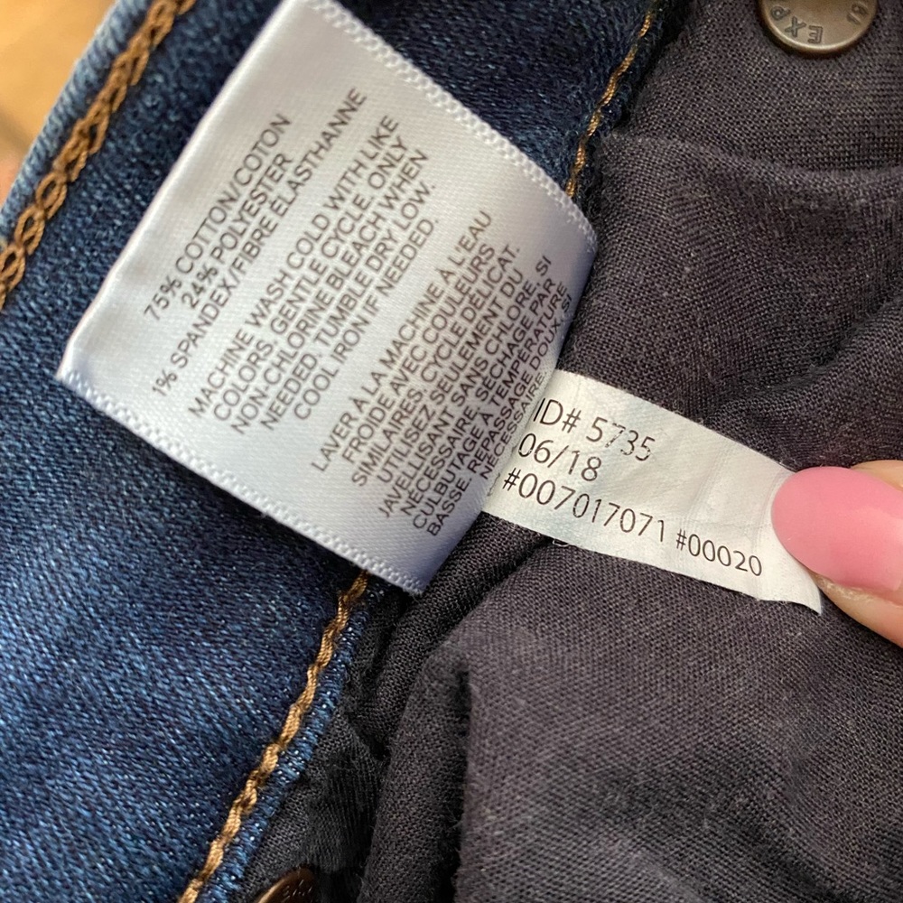 Express Mid Rise Stretch Jean/Legging - Picture 2 of 4